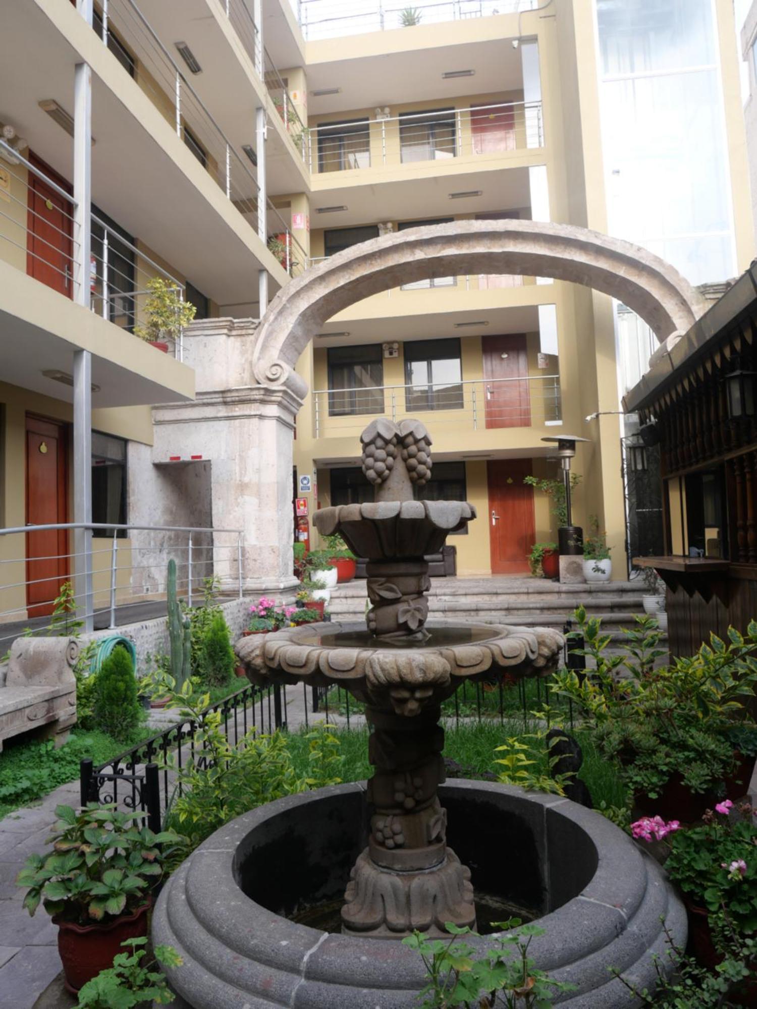 Hotel Santa Rosa Arequipa Bagian luar foto
